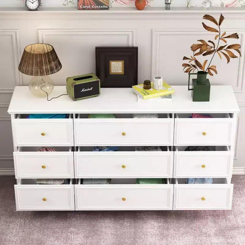 Famapy Nine - drawer Dresser: Exquisite Craftsmanship Meets Ample Storage