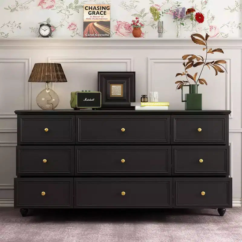 Famapy Nine - drawer Dresser: Exquisite Craftsmanship Meets Ample Storage