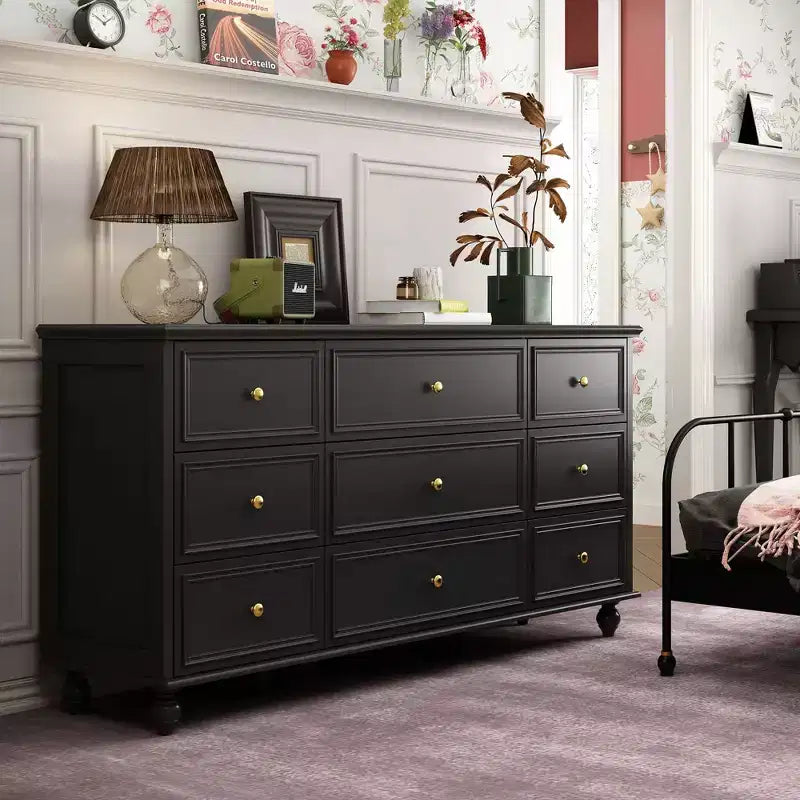 Famapy Nine - drawer Dresser: Exquisite Craftsmanship Meets Ample Storage