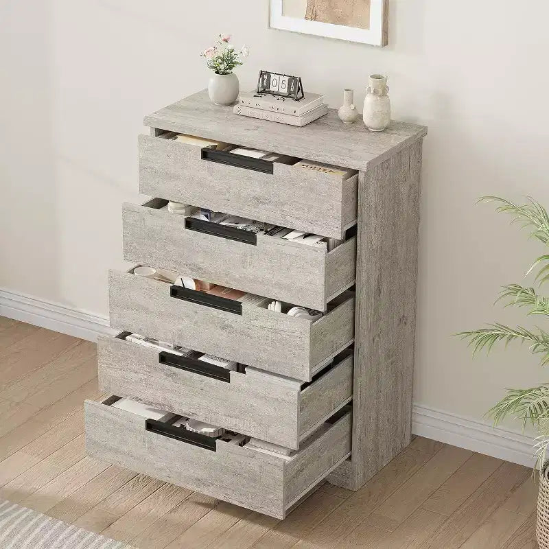 5-Drawer Wooden Dresser for Bedroom, Modern Gray Chest with Recessed Handles, Storage Organizer for Living Room, Nursery, Hallway, or Entryway