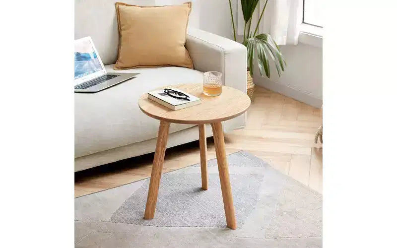 TUYOHW Solid Oak Wood Round Side Table, 3-Legged Small Table with Floor Protection Pads, Versatile Bedroom Nightstand, End Table for Living Room