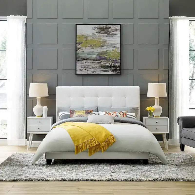 Copper Grove Bienhoa Queen Button-tufted Upholstered Platform Bed